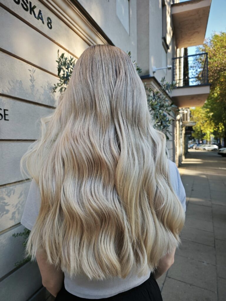 Profesjonalna koloryzacja blond na Tarchominie
